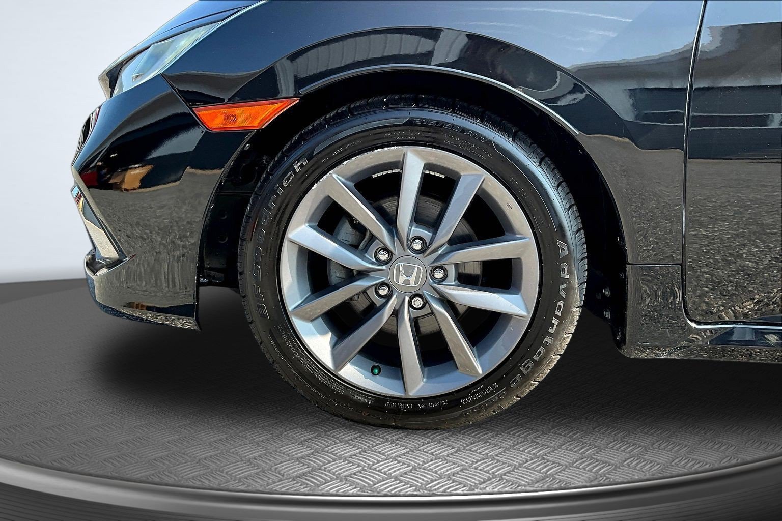 Used 2019 Honda Civic EX-L image 32