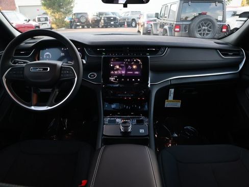 New 2026 Jeep Grand Cherokee Laredo RWD image 22
