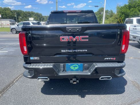 Certified 2023 GMC Sierra 1500 AT4 w/ AT4 Preferred Package AWD/4WD image 4