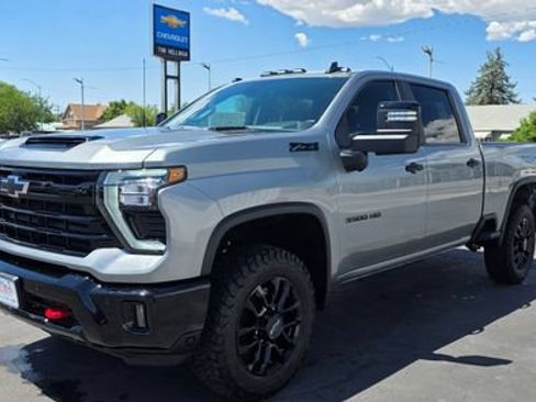 New 2026 Chevrolet Silverado 3500 LT w/ Trail Boss Package AWD/4WD image 3