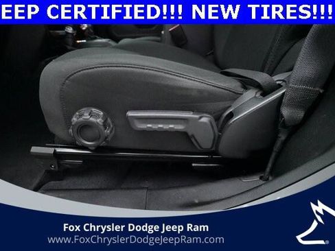 Certified 2022 Jeep Wrangler Sport S image 28