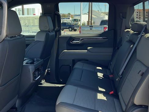 New 2026 Chevrolet Silverado 1500 ZR2 w/ ZR2 Bison Edition AWD/4WD image 15