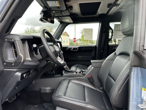 New 2025 Ford Bronco Badlands image 13