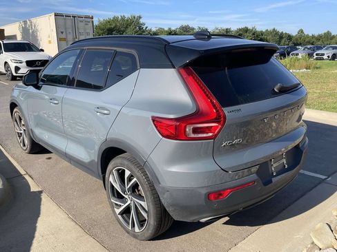 Used 2020 Volvo XC40 T5 R-Design AWD/4WD image 3