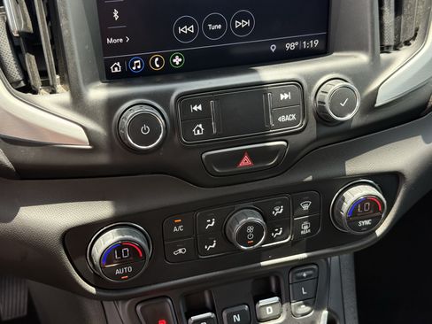 Used 2020 GMC Terrain SLT FWD image 22