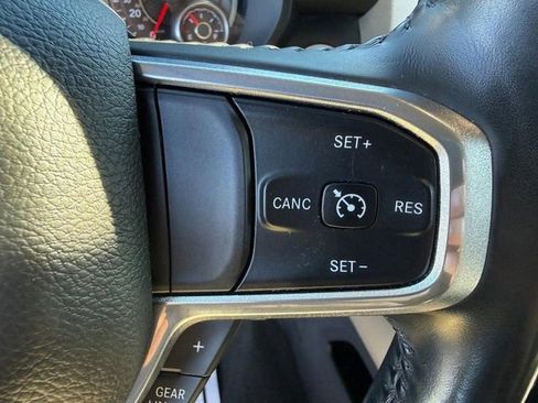 Used 2021 RAM 1500 Laramie AWD/4WD image 19