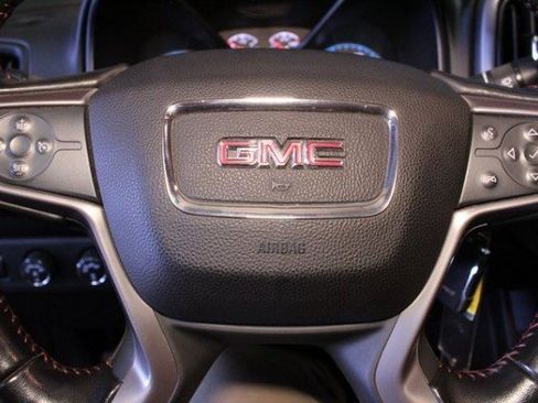 Used 2017 GMC Canyon SLE image 19