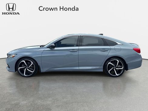 Used 2022 Honda Accord Sport image 2