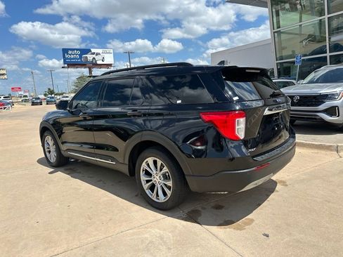 Used 2023 Ford Explorer XLT w/ Equipment Group 202A RWD image 7