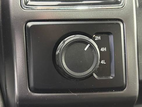 Used 2017 Ford F150 XLT AWD/4WD image 21