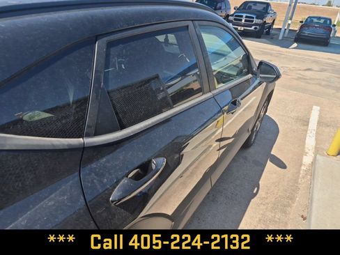 Used 2025 Hyundai Kona SEL FWD image 20