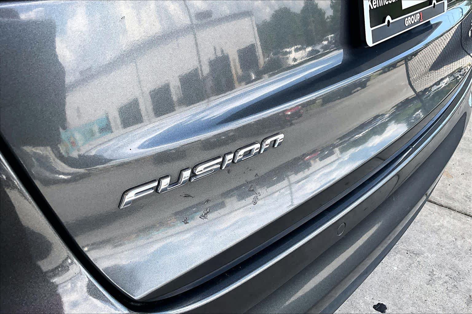 Used 2019 Ford Fusion SE w/ Equipment Group 151A FWD image 29