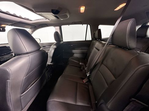 Used 2021 Honda Pilot Touring image 25