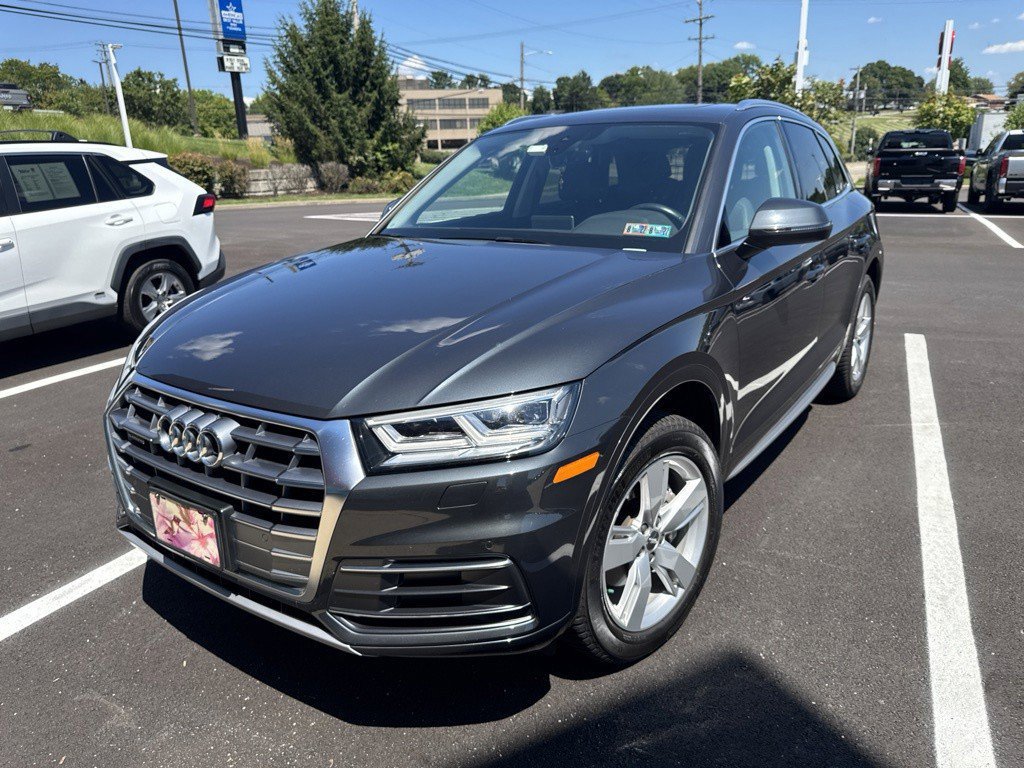 Used 2019 Audi Q5 2.0T Premium Plus w/ Premium Plus Package AWD/4WD image 2
