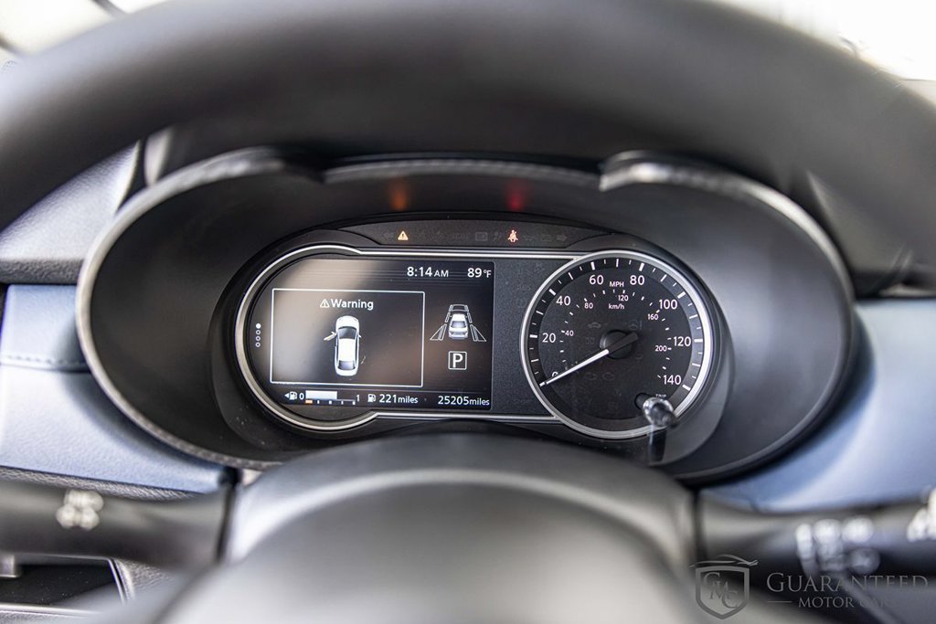 Used 2025 Nissan Versa SV FWD image 21