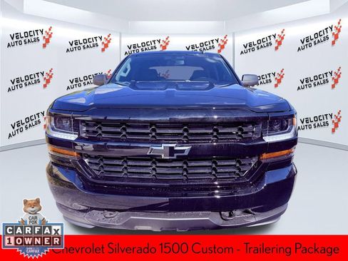 Used 2018 Chevrolet Silverado 1500 Custom w/ Custom Value Package image 8