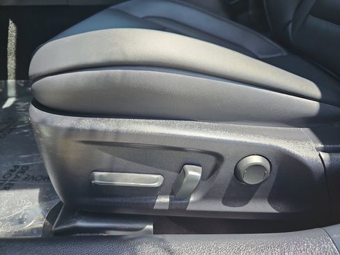 Used 2025 Lexus IS 350 F Sport RWD image 26