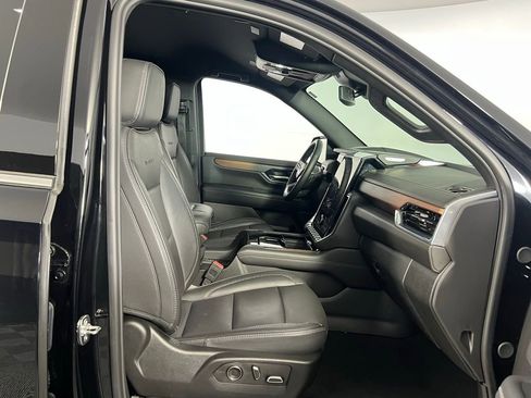 Used 2025 GMC Yukon Denali image 35