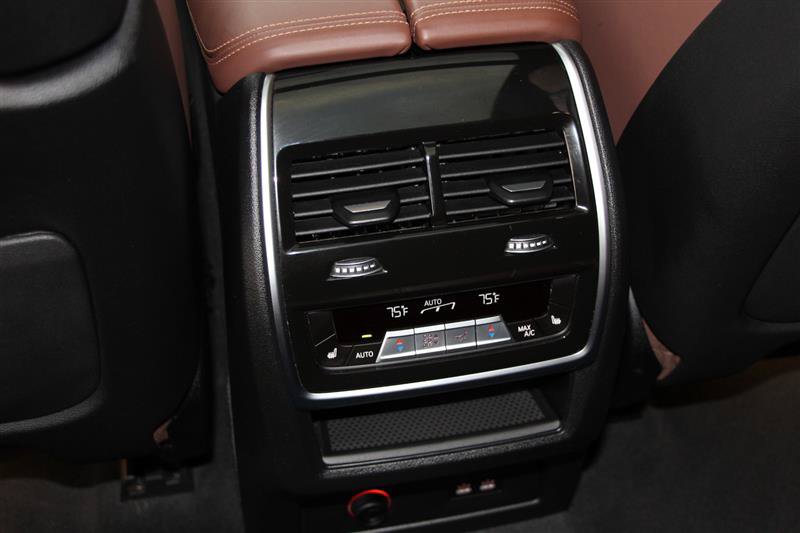 Used 2024 BMW X5 M60i AWD/4WD image 19