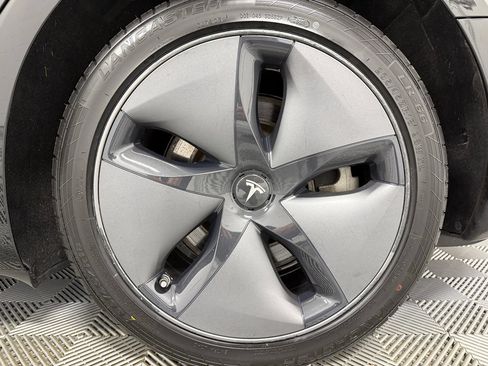 Used 2020 Tesla Model 3 Long Range AWD/4WD image 32