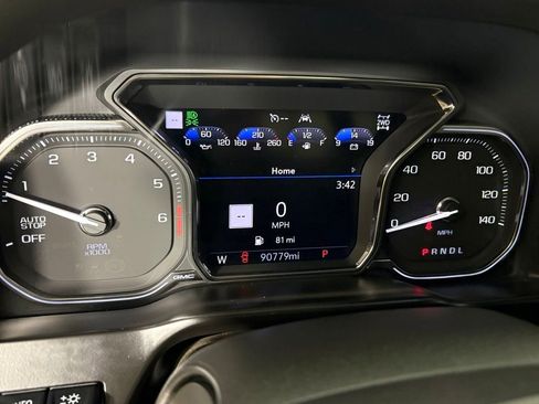 Used 2021 GMC Sierra 1500 AT4 w/ AT4 Premium Package AWD/4WD image 24