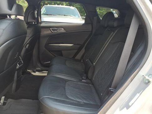 Used 2025 Kia Sportage X-Line AWD/4WD image 16