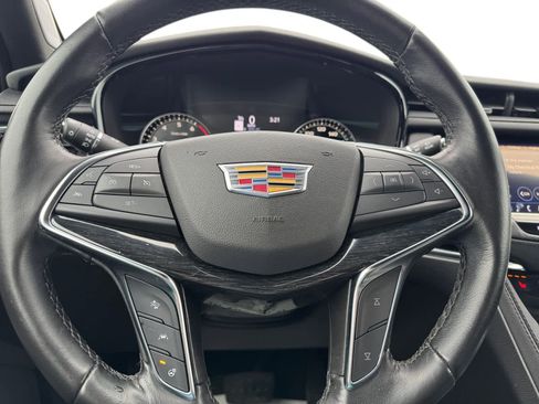 Used 2023 Cadillac XT5 Premium Luxury image 19