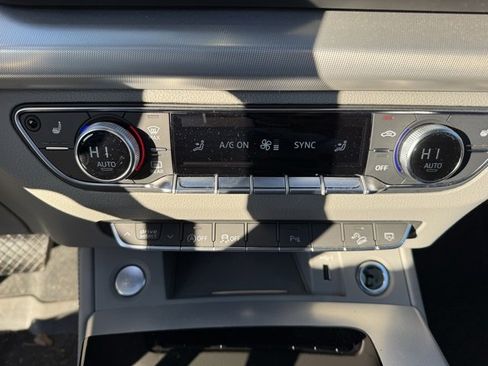 Used 2024 Audi Q5 2.0T Premium Plus image 15