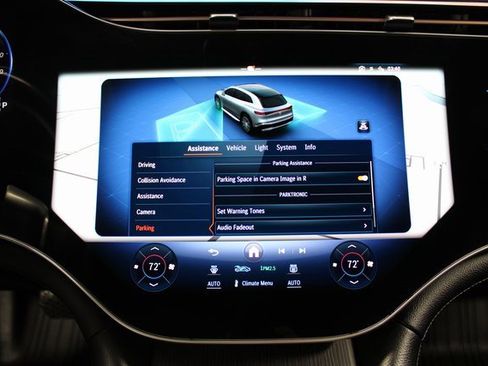 Used 2023 Mercedes-Benz EQS 580 4MATIC SUV image 31