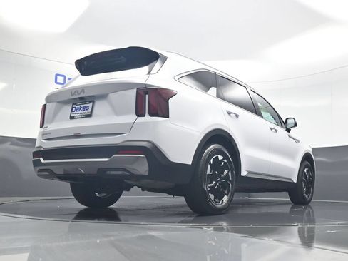 Certified 2026 Kia Sorento S FWD image 44