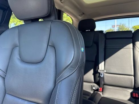 Used 2022 Volvo XC60 B5 Inscription AWD/4WD image 15
