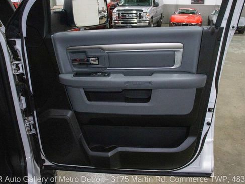 Used 2017 RAM 1500 Big Horn AWD/4WD image 38