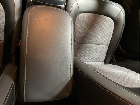 Used 2017 Chevrolet Colorado Z71 image 17