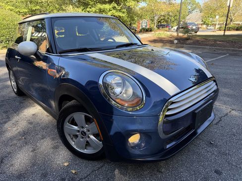Used 2015 MINI Cooper 2-Door Hardtop image 3