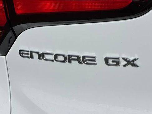 Used 2025 Buick Encore GX Preferred FWD image 34