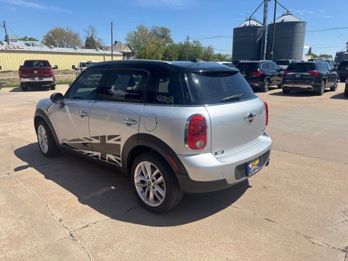Used 2012 MINI Cooper Countryman FWD image 5