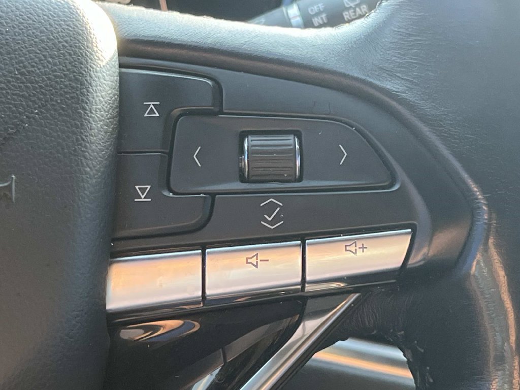 Used 2021 Cadillac XT6 Premium Luxury FWD image 39