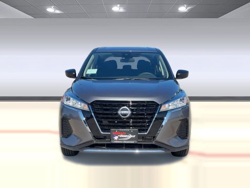 New 2025 Nissan Kicks S image 6