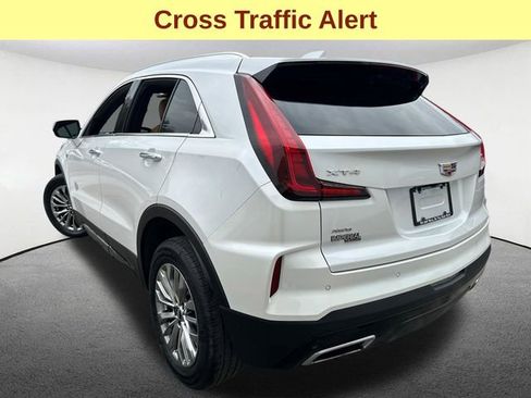Used 2025 Cadillac XT4 Premium Luxury w/ Technology Package image 10