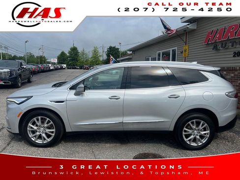 Used 2022 Buick Enclave Premium image 2