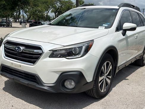Used 2018 Subaru Outback 3.6R Limited AWD/4WD image 16