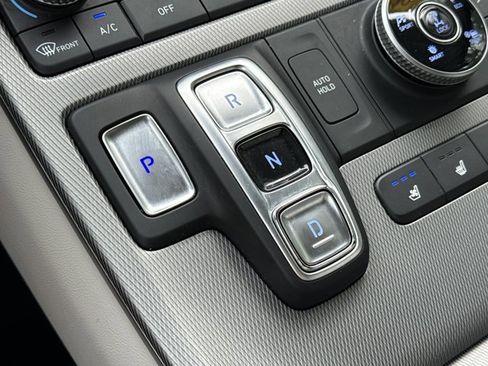 Used 2023 Hyundai Palisade Limited image 32