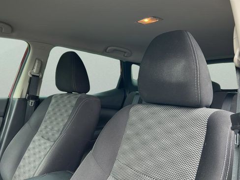 Used 2019 Nissan Rogue Sport SV w/ Technology Package FWD image 25