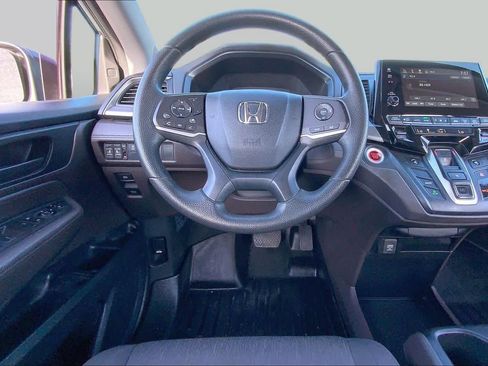 Used 2019 Honda Odyssey EX image 6