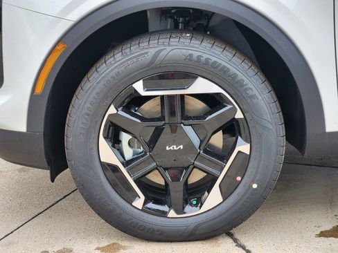 New 2026 Kia Sportage S AWD/4WD image 8
