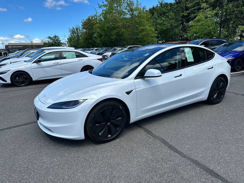 Used 2024 Tesla Model 3 Long Range AWD/4WD image 2