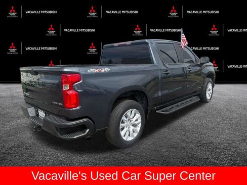 Used 2020 Chevrolet Silverado 1500 Custom w/ Custom Value Package AWD/4WD image 5