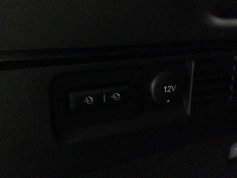 Used 2023 Lincoln Nautilus Reserve image 6