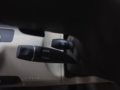 Used 2016 Mercedes-Benz E 350 Sedan image 23