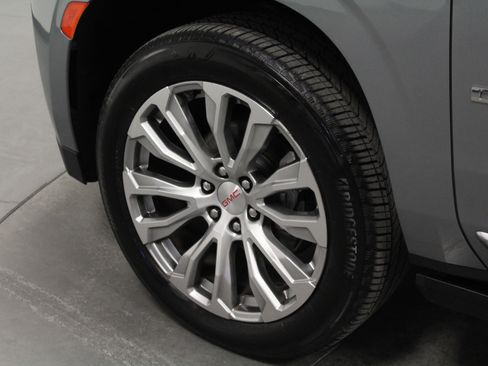 Used 2023 GMC Yukon Denali image 10